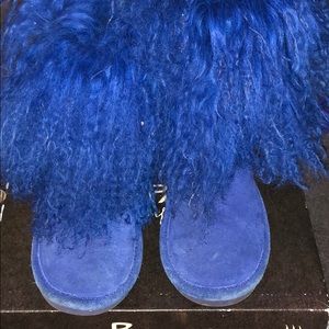 Fur BearPaw size 1 girls